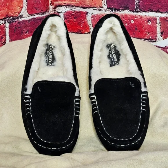 Koolaburra Black and White Cozy Slippers - Picture 1 of 7